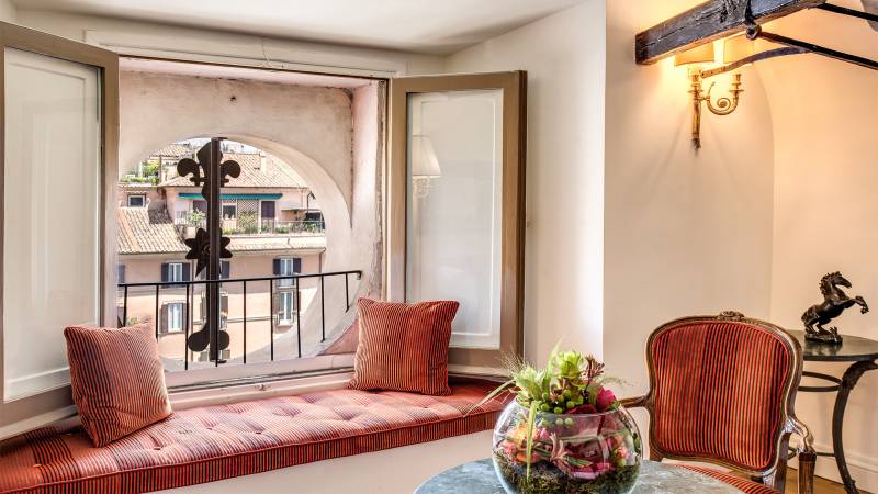 Hotel-Eitch-Borromini-Rome-301-Executive-Suite-6-new