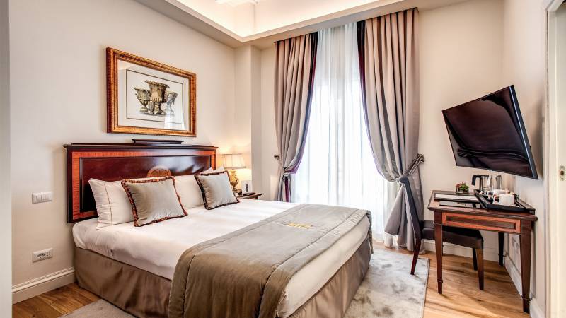 Hotel-Eitch-Borromini-Rome-310-single-room-3-new