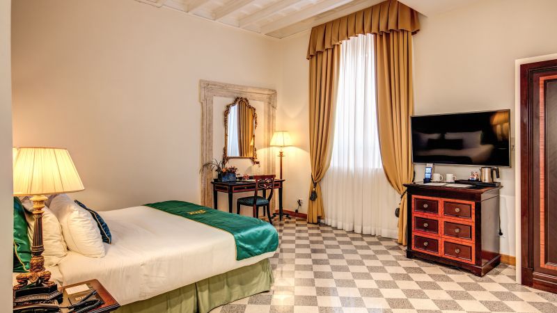 Hotel-Eitch-Borromini-Rome-superior-suite-double-1
